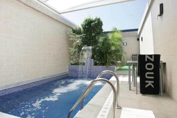 Zouk Hotel (Adults Only) Αλκαλά ντε Ενάρες Εξωτερικό φωτογραφία