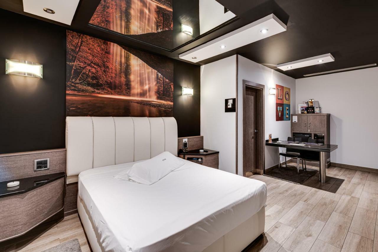 Zouk Hotel (Adults Only) Αλκαλά ντε Ενάρες Εξωτερικό φωτογραφία