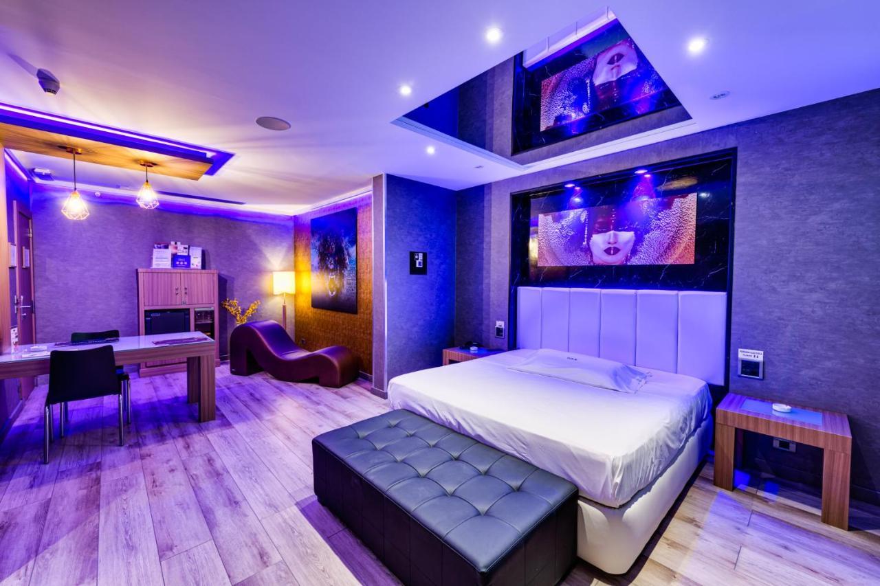Zouk Hotel (Adults Only) Αλκαλά ντε Ενάρες Εξωτερικό φωτογραφία